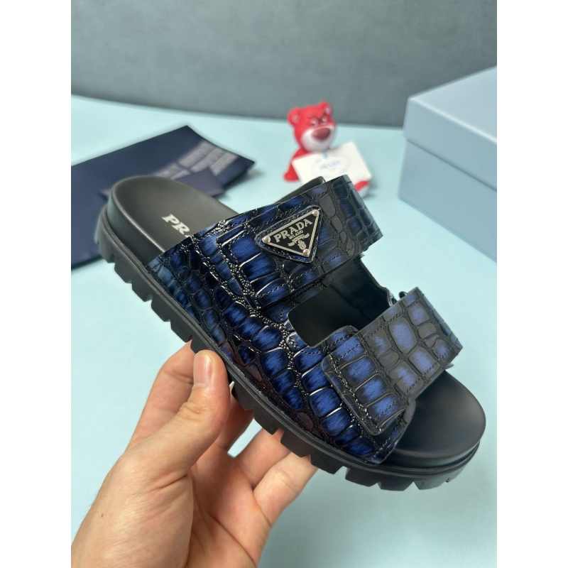 Pra*a slippers